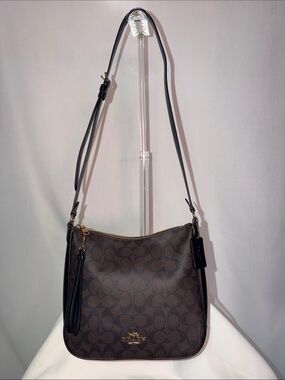 Coach Ellie File Bag in Signature Canvas  № L2478-CU088